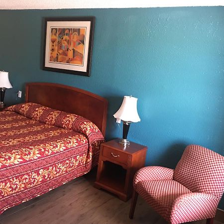 פורט לאבאקה Chaparral Motel מראה חיצוני תמונה