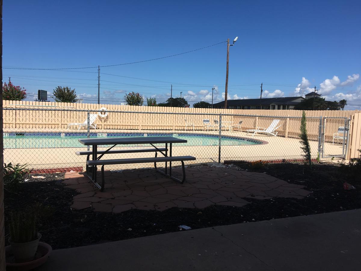 פורט לאבאקה Chaparral Motel מראה חיצוני תמונה
