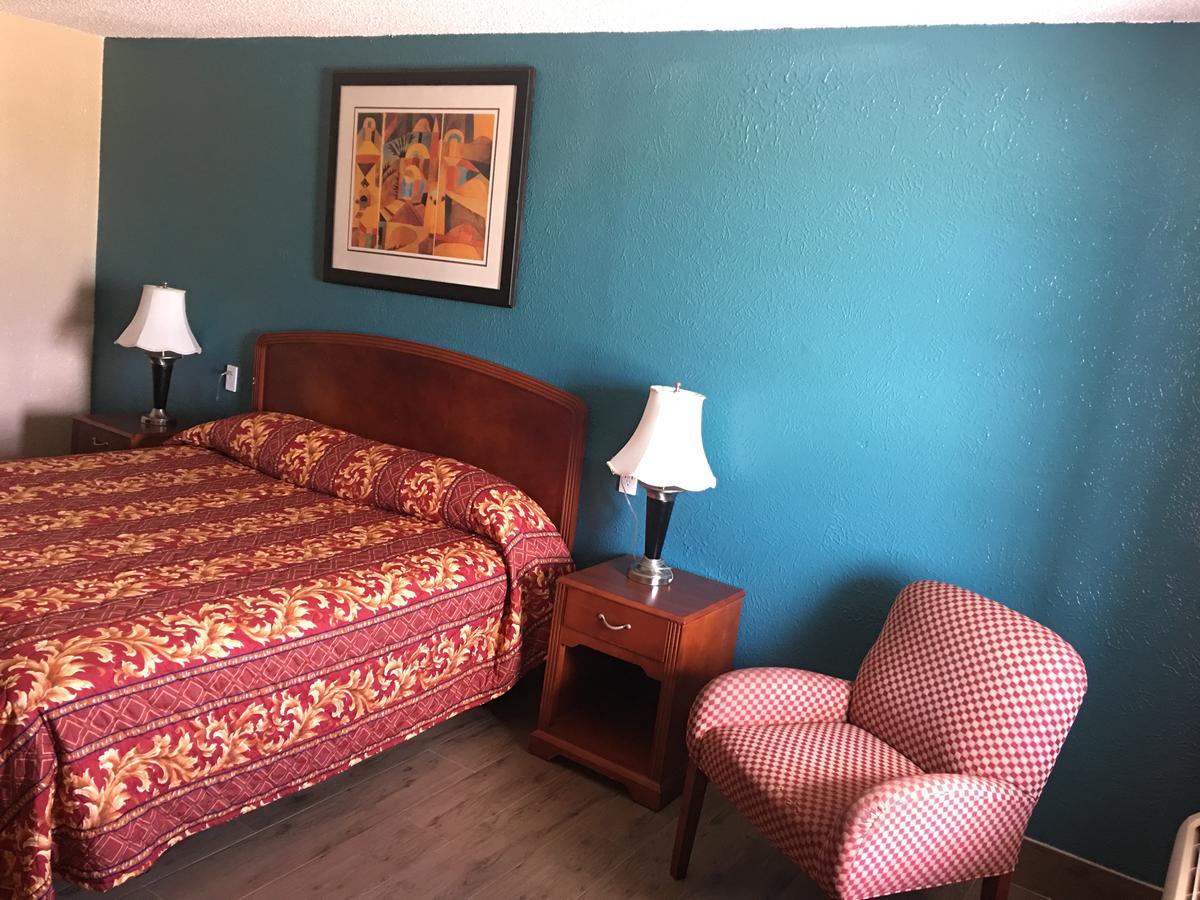 פורט לאבאקה Chaparral Motel מראה חיצוני תמונה