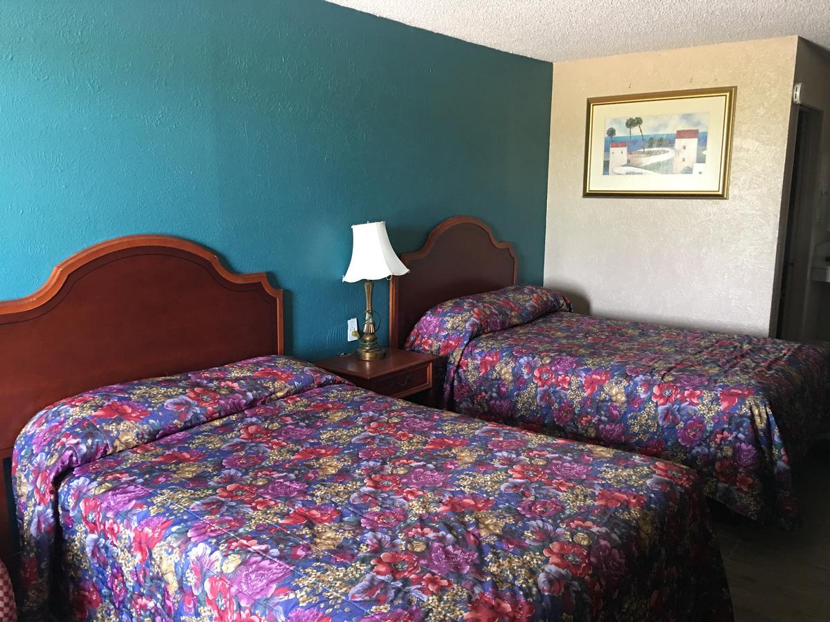 פורט לאבאקה Chaparral Motel מראה חיצוני תמונה