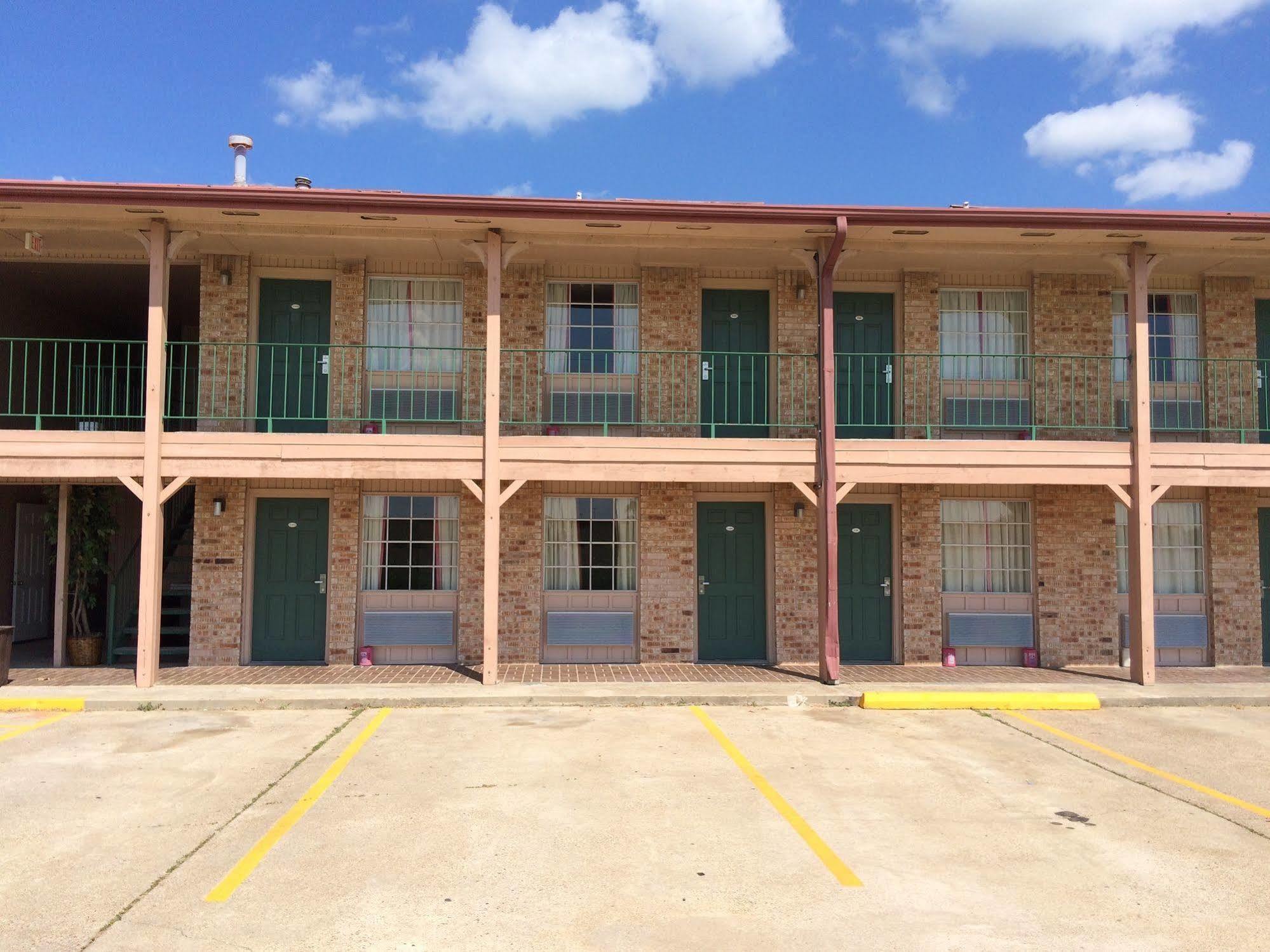 פורט לאבאקה Chaparral Motel מראה חיצוני תמונה